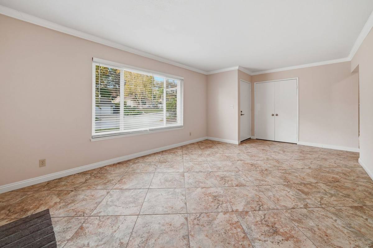 23241 Redbud Ridge Circle, Valencia, CA 91354 - House for Rent - Image 6