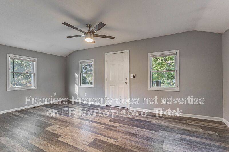 1617 S McCoy St, Independence, MO 64055 - House for Rent - Image 2