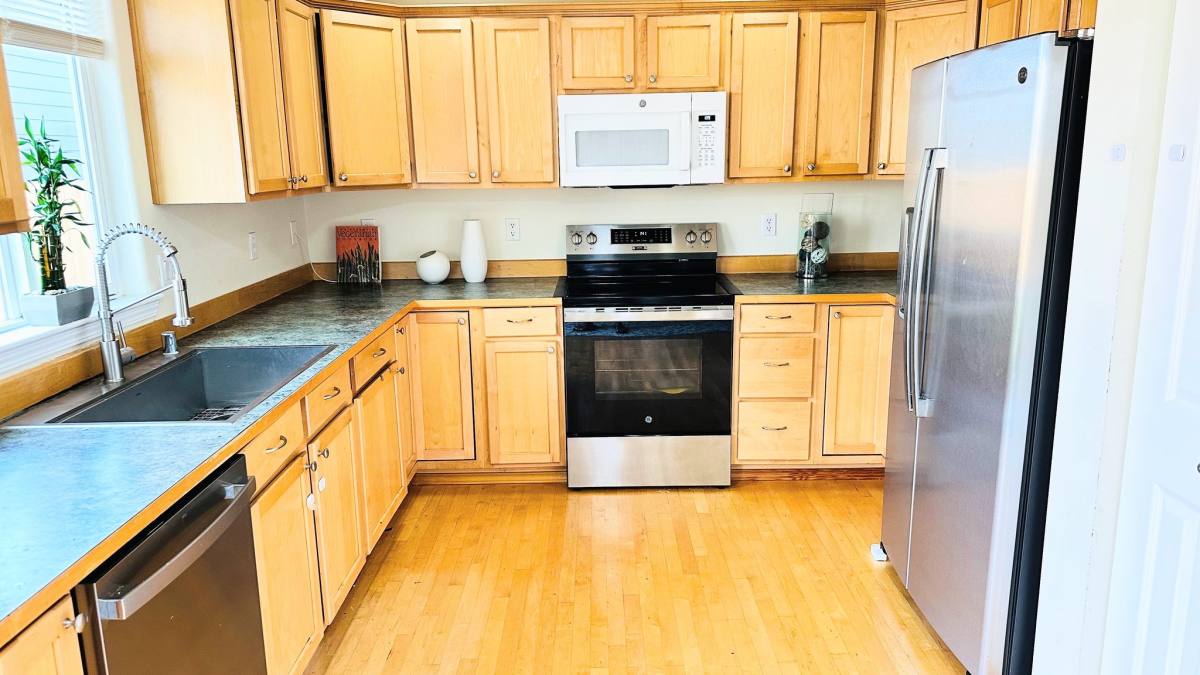 3321 135th Place SE, Bothell, WA 98012 - House for Rent - Image 9