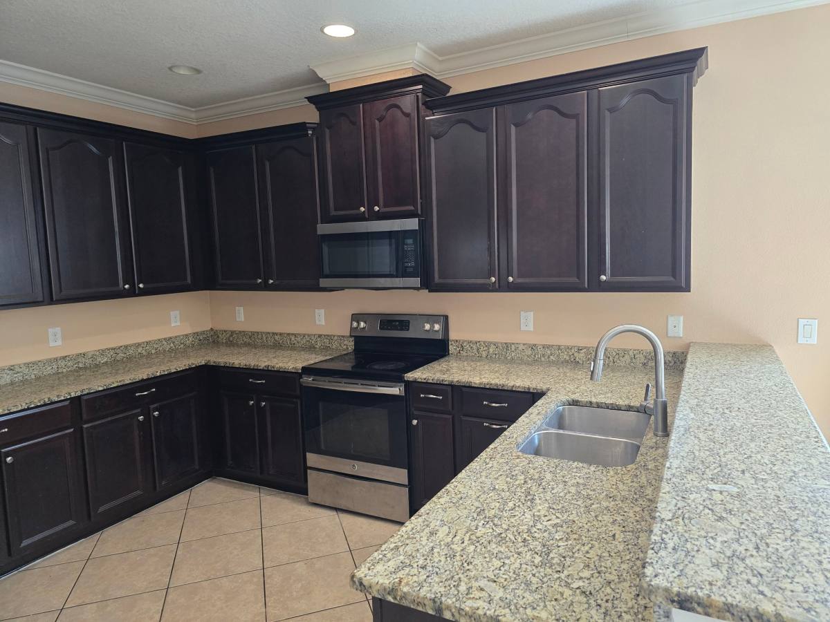 7802 Tuscany Woods Dr, Tampa, FL 33647 - House for Rent - Image 6