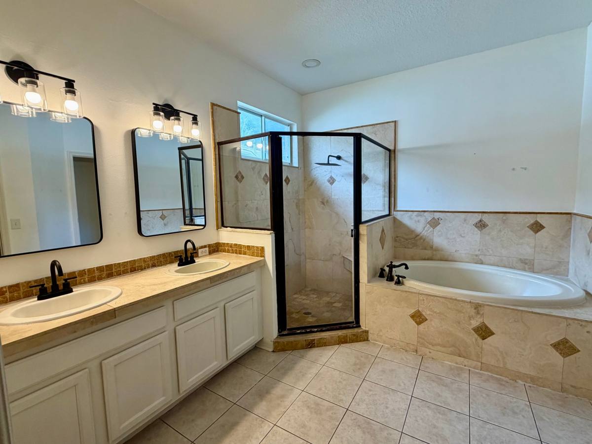 8228 Swann Hollow Dr, Tampa, FL 33647 - House for Rent - Image 5