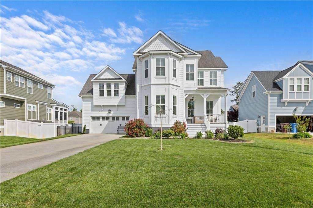 House for rent at 1925 Flintshire Dr, Chesapeake, VA 23323