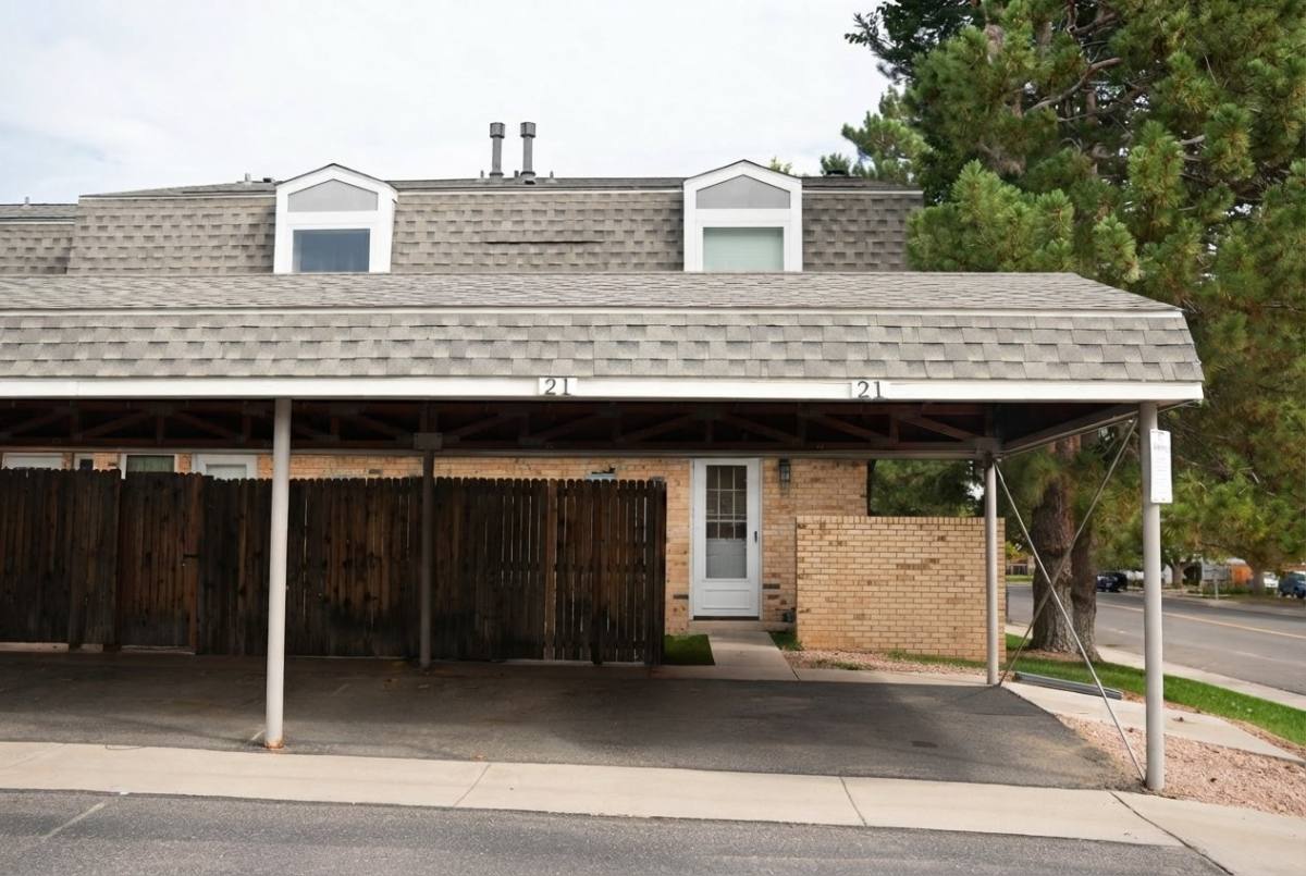 1531 S Owens St #21, Lakewood, CO 80232 - Townhouse for Rent - Image 2
