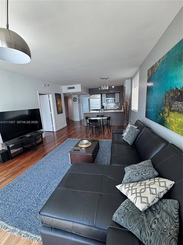 55 SE 6th St #3910, Miami, FL 33131 - Condo for Rent - Image 4
