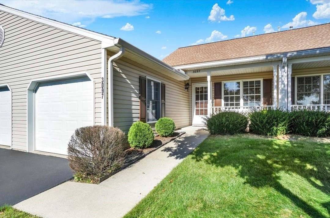 Condo for rent at 3097 Lakefield Rd, York, PA 17402