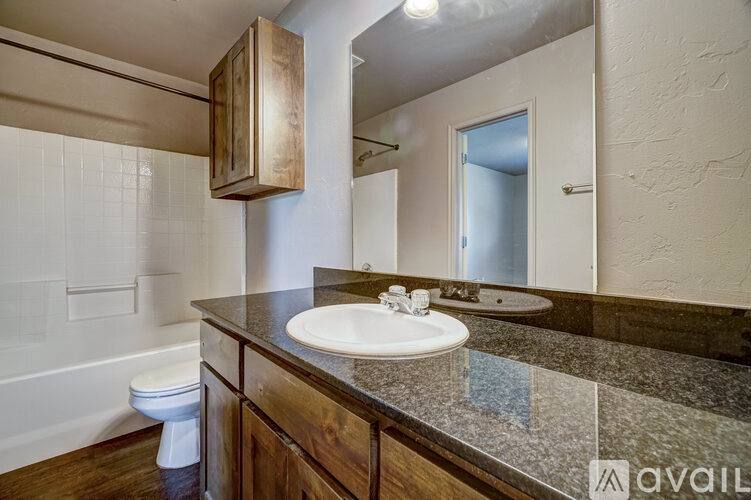 13807 Acme Rd, Shawnee, OK 74804 - Townhouse for Rent - Image 7