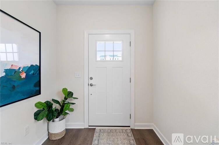 Townhouse for rent at 718 Fishermans Rd, Upstairs Unit, Norfolk, VA 23503