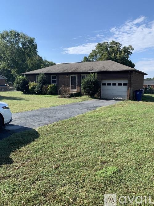 House for rent at 118 Smith Circle, Matthews, NC 28104