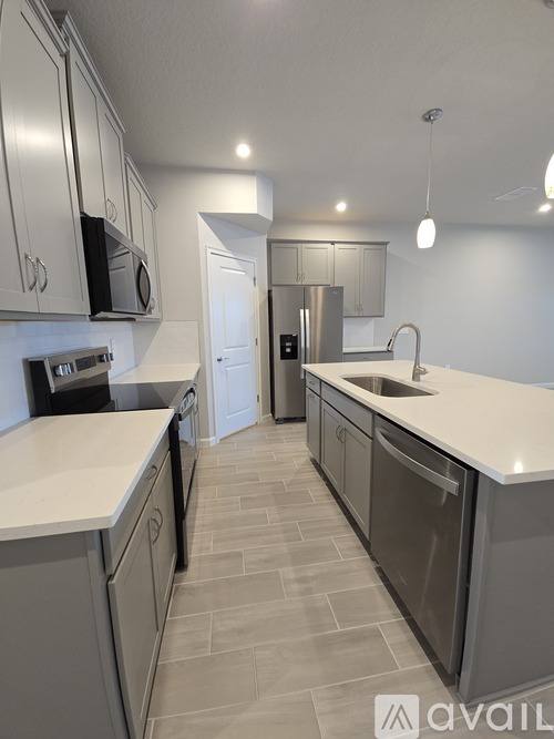 9175 Aurelia Ave, Parrish, FL 34219 - Townhouse for Rent - Image 3