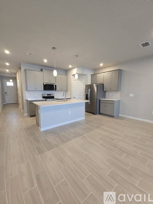 9175 Aurelia Ave, Parrish, FL 34219 - Townhouse for Rent - Image 4