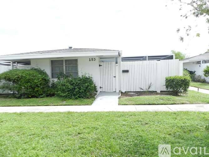 Apartment for rent at 153 W Court, West Palm Beach, FL 33411