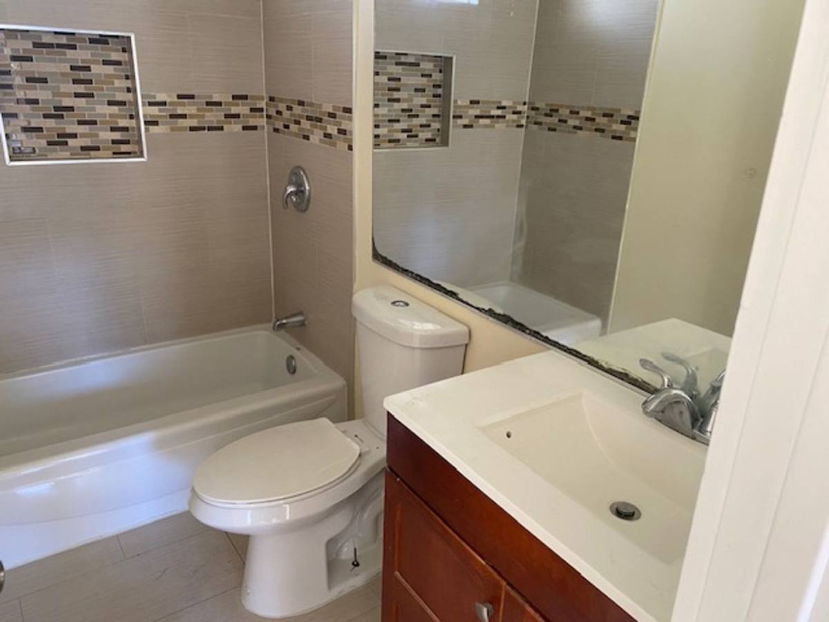 3920 Alondra Blvd #B1, Compton, CA 90221 - Apartment for Rent - Image 8