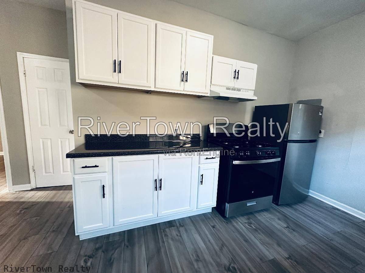 Apartment for rent at 753 Baltimore St, Memphis, TN 38114