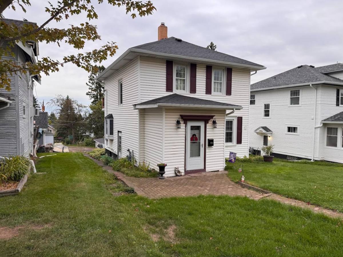 House for rent at 2256 W 13th St, Duluth, MN 55806
