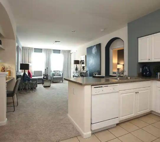 Amu Warner Center, 21200 Kittridge St, Canoga Park, CA 91303 - Apartment for Rent - Image 4