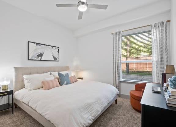 Alta Strand, 1931 Market Center Blvd, Dallas, TX 75207 - Apartment for Rent - Image 5