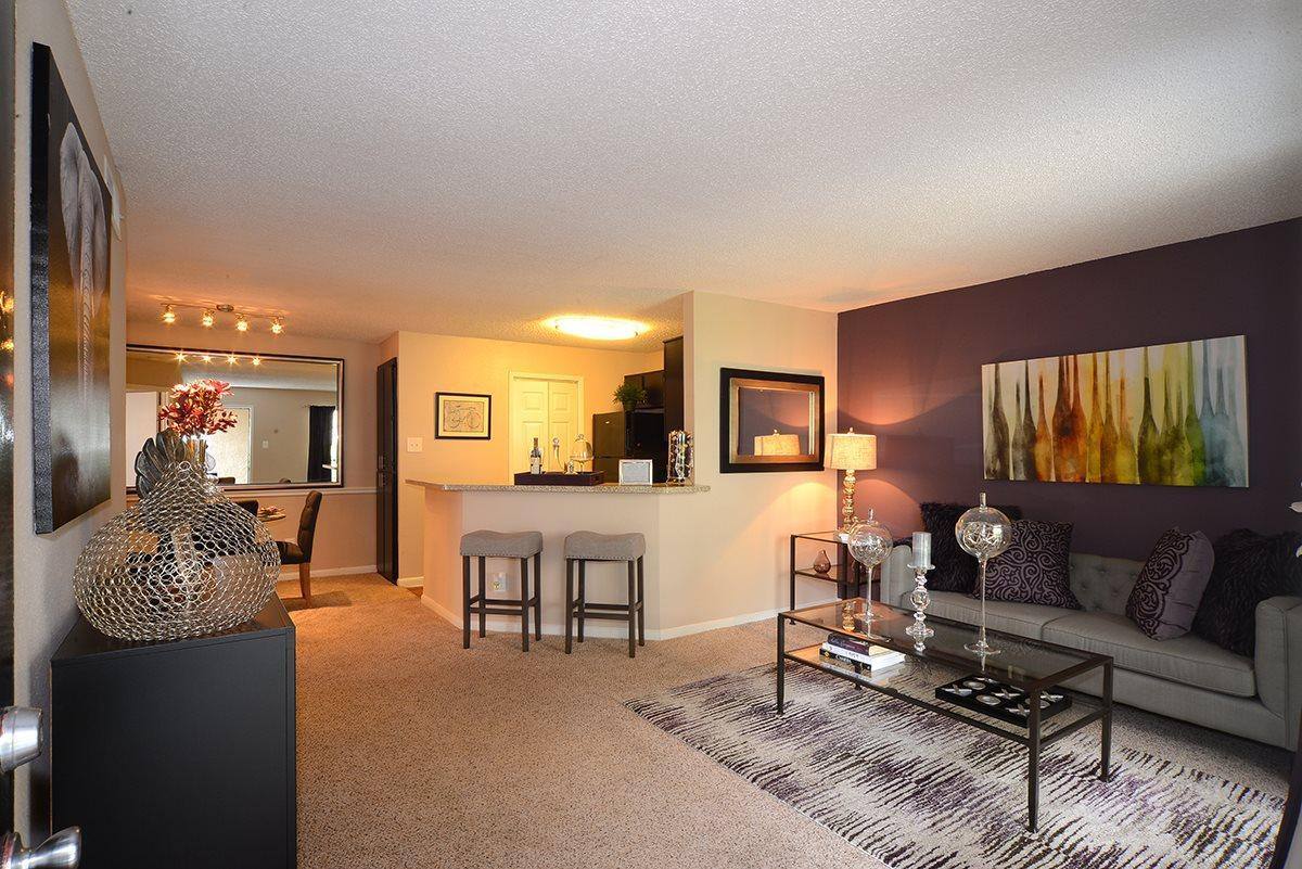 Apartment for rent at Renaissance Parc, 5151 Verde Valley Lane, Dallas, TX 75254