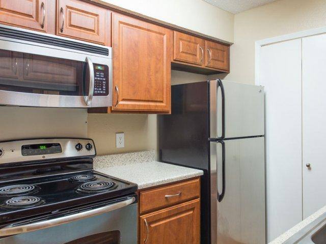 Apartment for rent at Cinnamon Park, 2612 Cinnamon Park Circle, Arlington, TX 76016