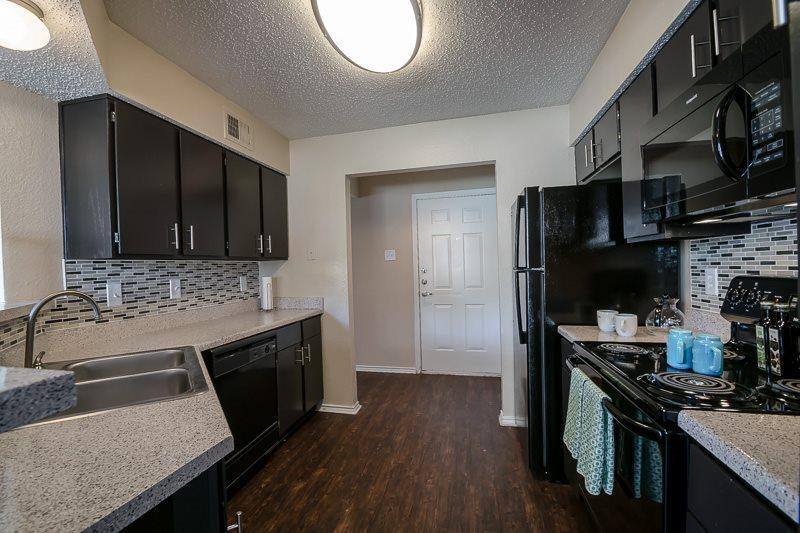 Apartment for rent at 6909 Custer Rd, Plano, TX 75023