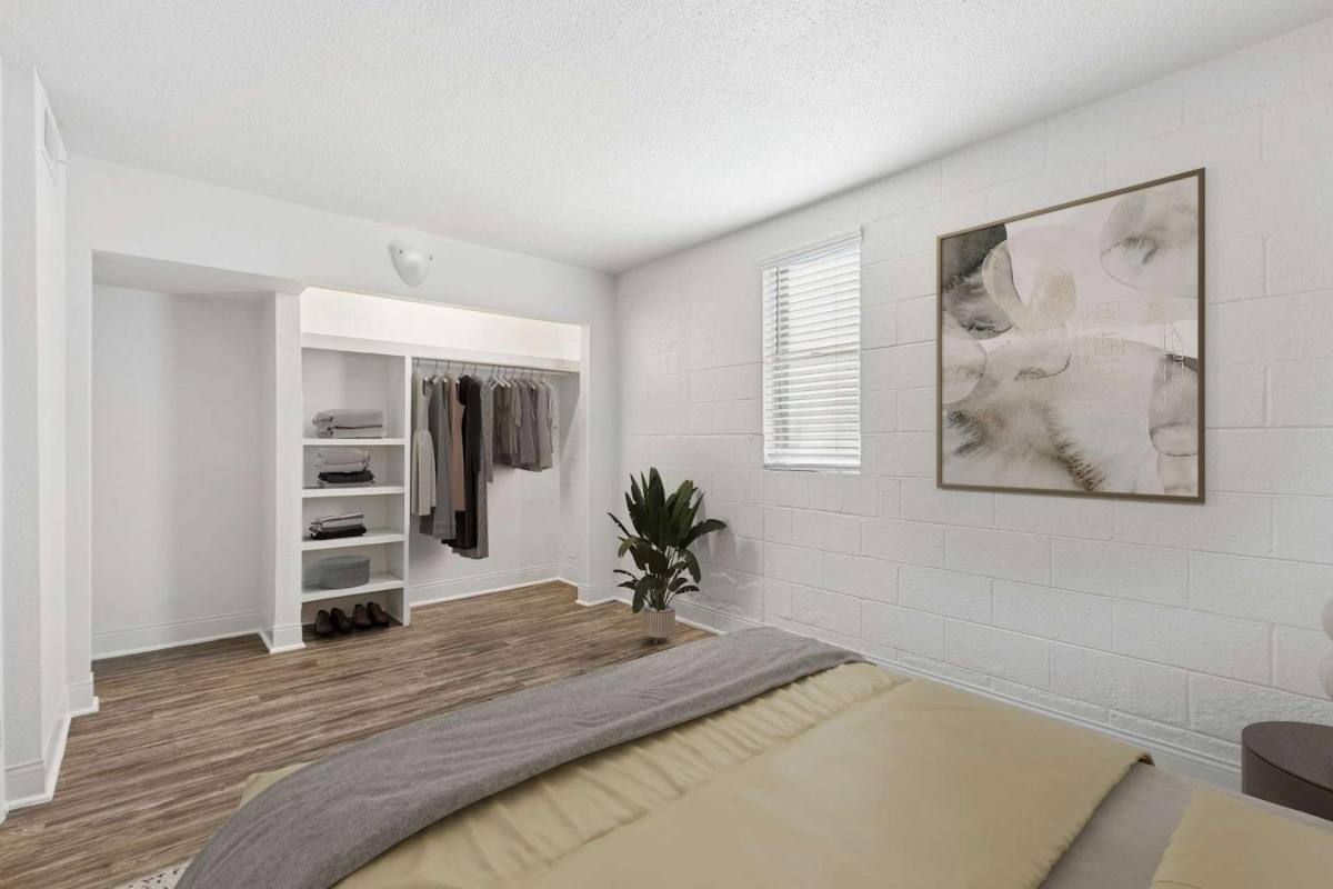 Apartment for rent at 1601 W Camelback Rd, Phoenix, AZ 85015