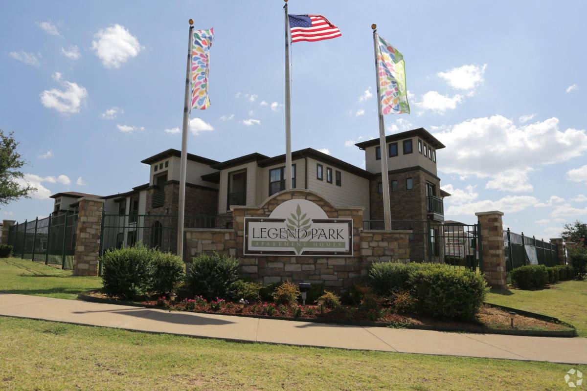 3501 E Gore Blvd, Lawton, OK 73501 - Apartment for Rent