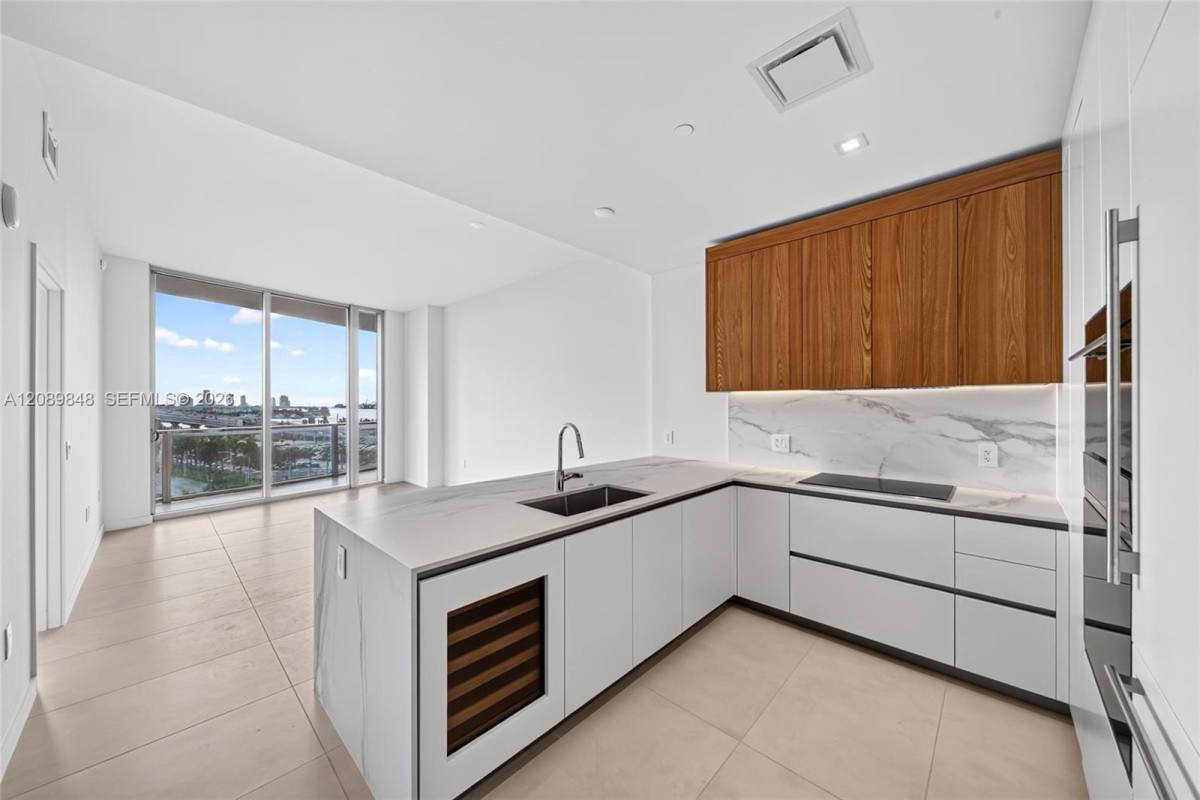 1400 Biscayne Blvd #705, Miami, FL 33132 - Apartment for Rent