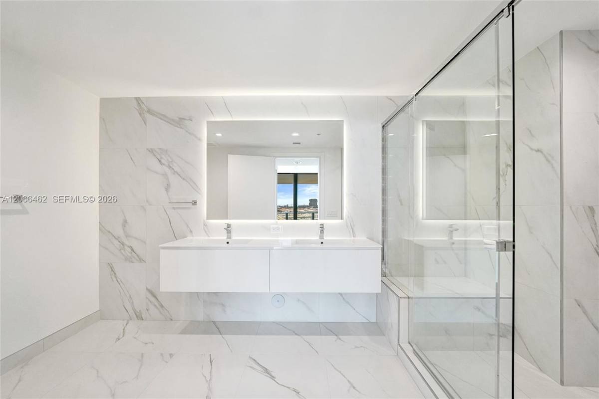 1170 E Hallandale Beach Blvd #1111, Hallandale Beach, FL 33009 - Apartment for Rent - Image 4
