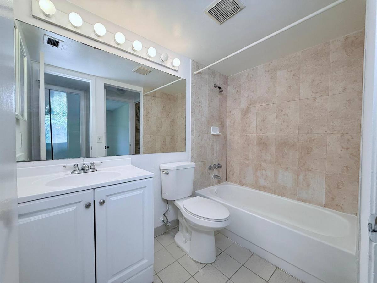 4891 Sable Pine Circle, West Palm Beach, FL 33417 - Condo for Rent - Image 2