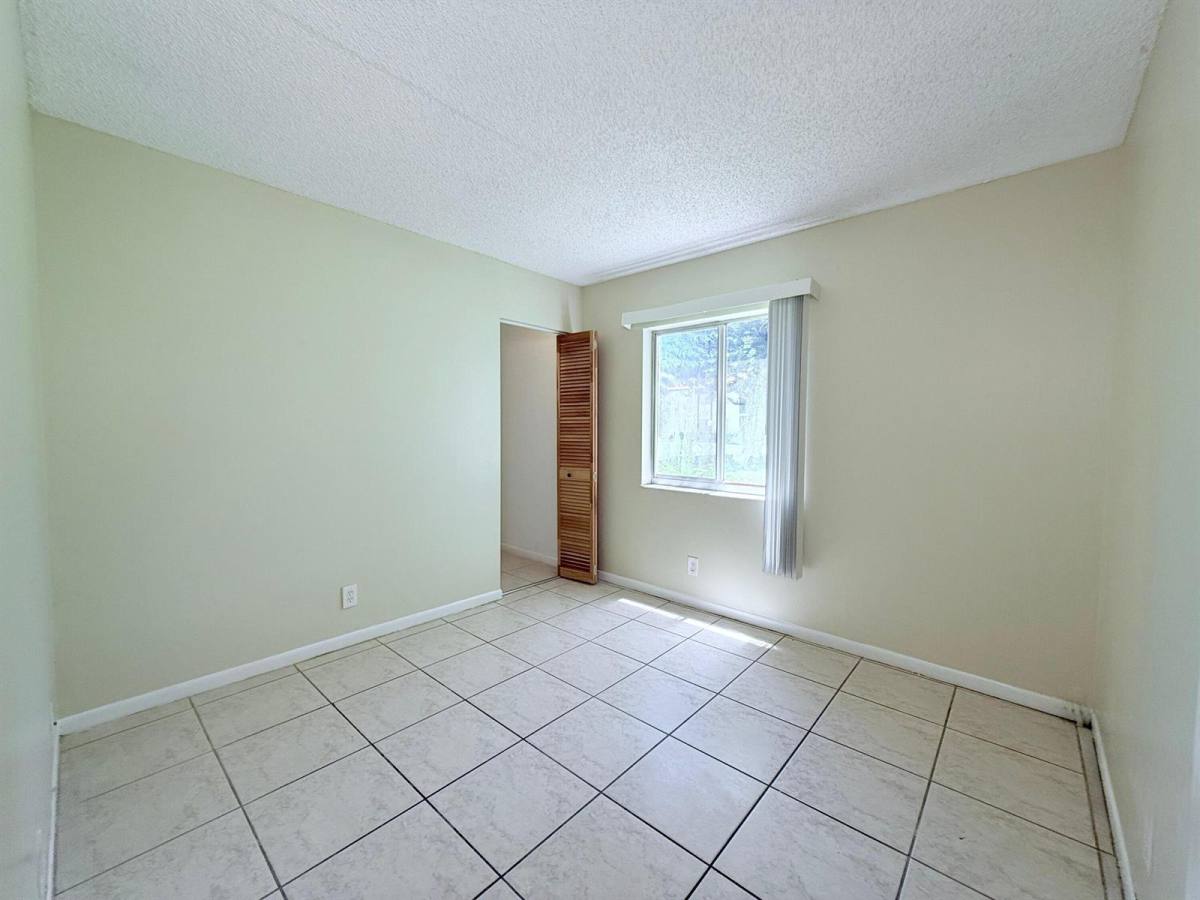 4891 Sable Pine Circle, West Palm Beach, FL 33417 - Condo for Rent - Image 6