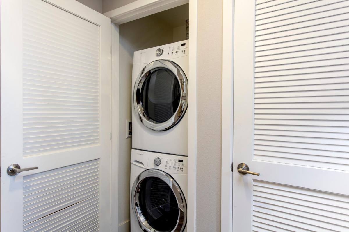 Apartment for rent at The Boulevard, 20600 Ventura Blvd, Woodland Hills, CA 91364