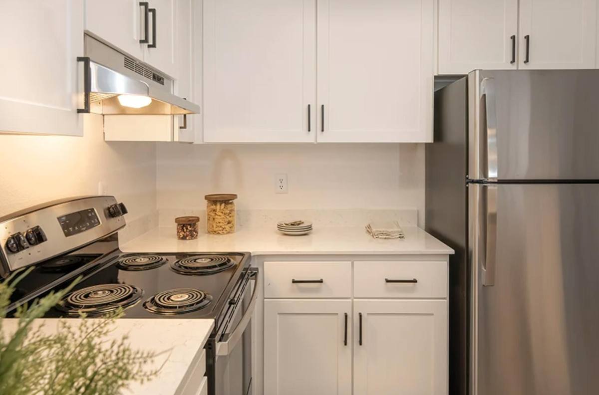 Autumn Ridge, 6011 Shadow Lane, Citrus Heights, CA 95621 - Apartment for Rent - Image 4