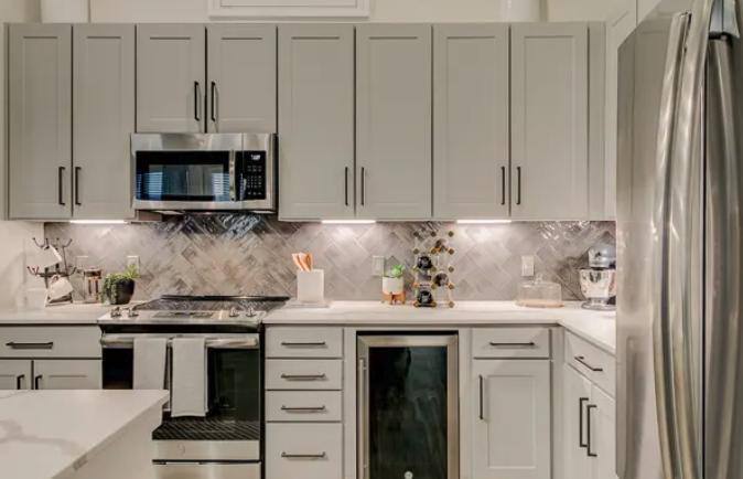 Apartment for rent at 4150 Belt Line Rd, Addison, TX 75001