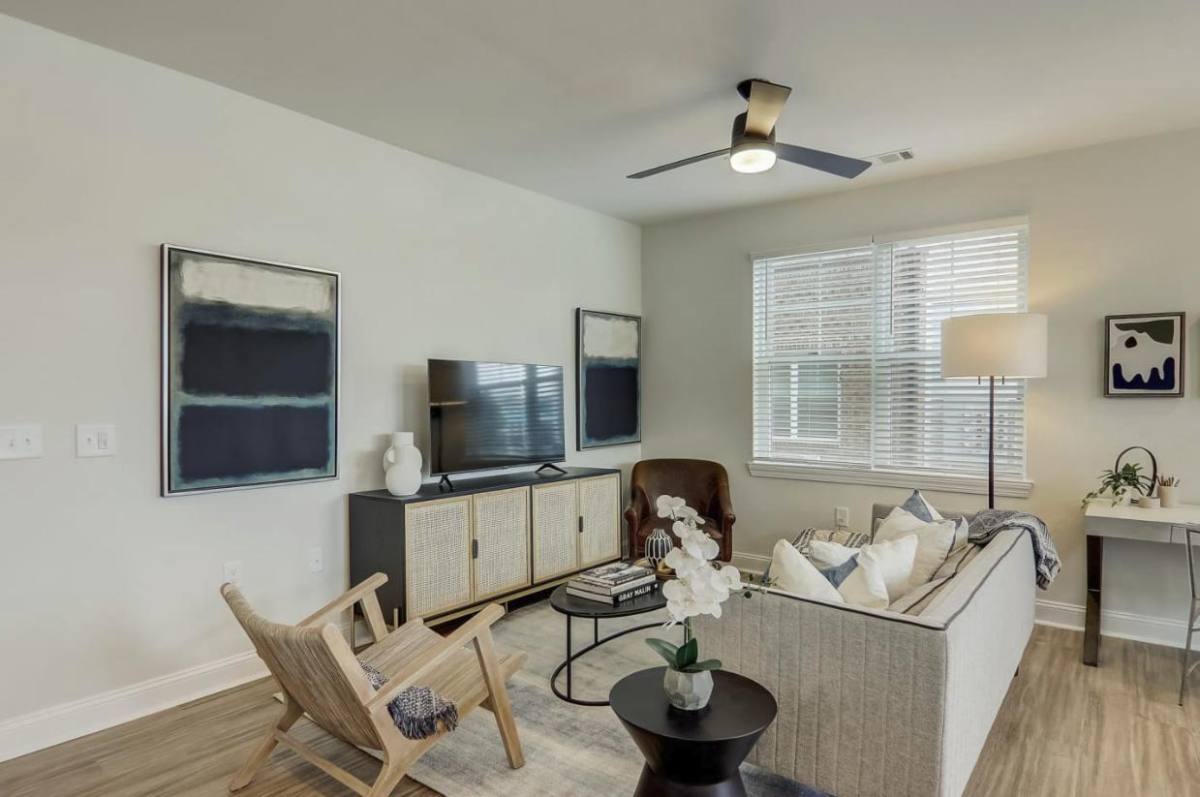 115 Featherdown Way, Asheville, NC 28806 - Apartment for Rent - Image 1