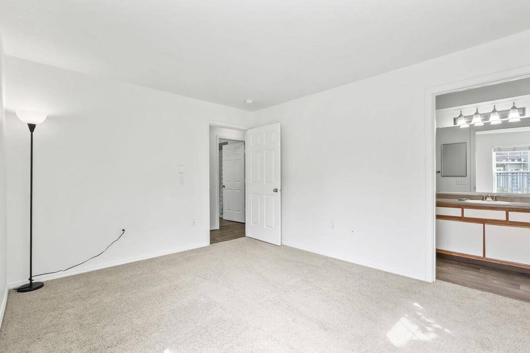 Apartment for rent at Jackson School, 300 NE Autumn Rose Way, Hillsboro, OR 97124