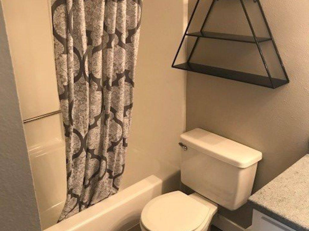 Cottonwood Apartment Homes, 2864 Dublin Blvd, Colorado Springs, CO 80918 - Apartment for Rent