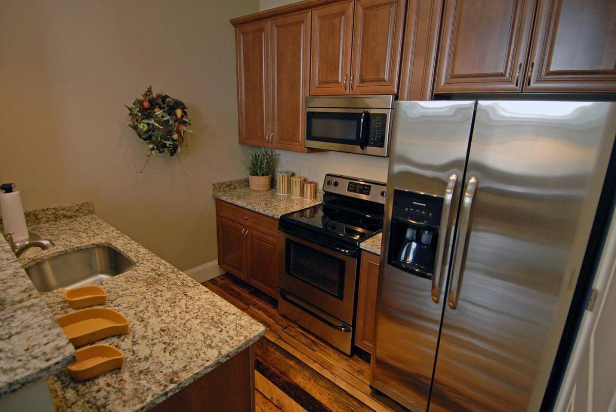 64 Beacon St, Worcester, MA 01610 - Apartment for Rent