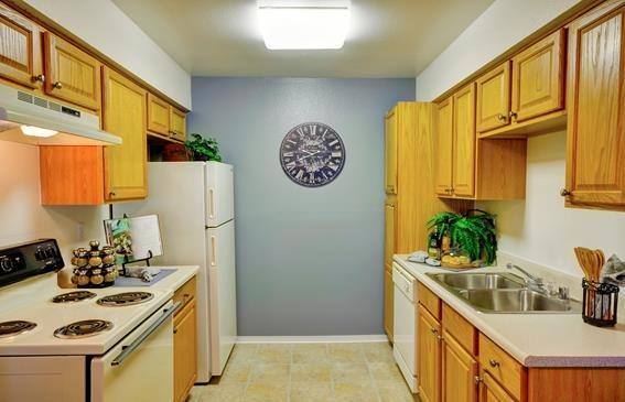 Softwind Point Apartment Homes, 881 Soft Wind Rd, Vista, CA 92081 - Apartment for Rent - Image 3