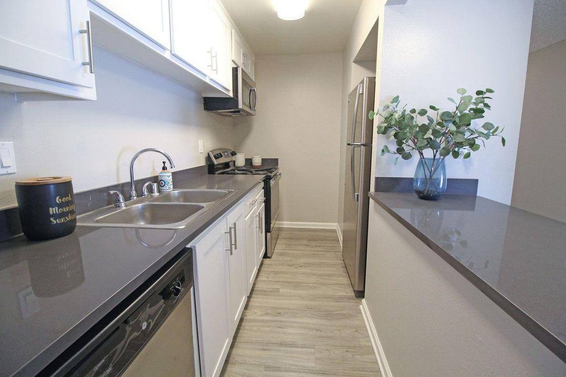 The Davenport, 941 43rd Ave, Sacramento, CA 95831 - Apartment for Rent