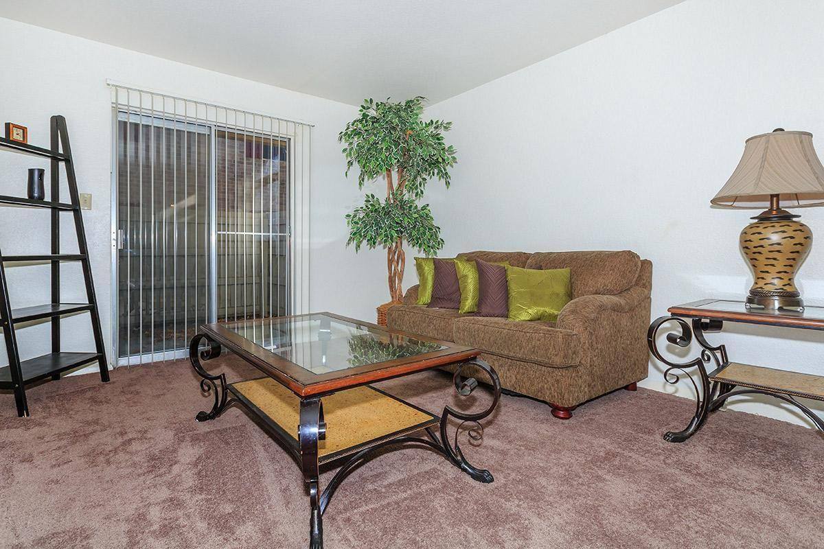 Darlington Oaks & Midtown Flats, 4801 S Braden Ave, Tulsa, OK 74135 - Apartment for Rent - Image 3