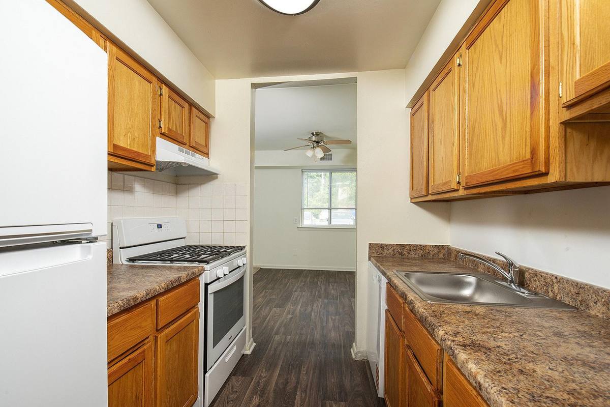 Park City North, 1710 Swarr Run Rd, Lancaster, PA 17601 - Apartment for Rent - Image 3