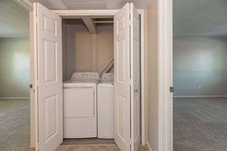 The Esplanade, 6058 Riverside Blvd, Sacramento, CA 95831 - Apartment for Rent