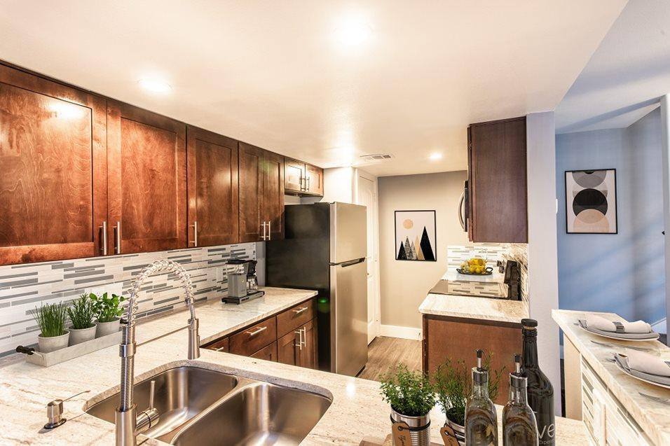 Apartment for rent at Cross Creek, 6033 E NW Highway 1093, Dallas, TX 75231