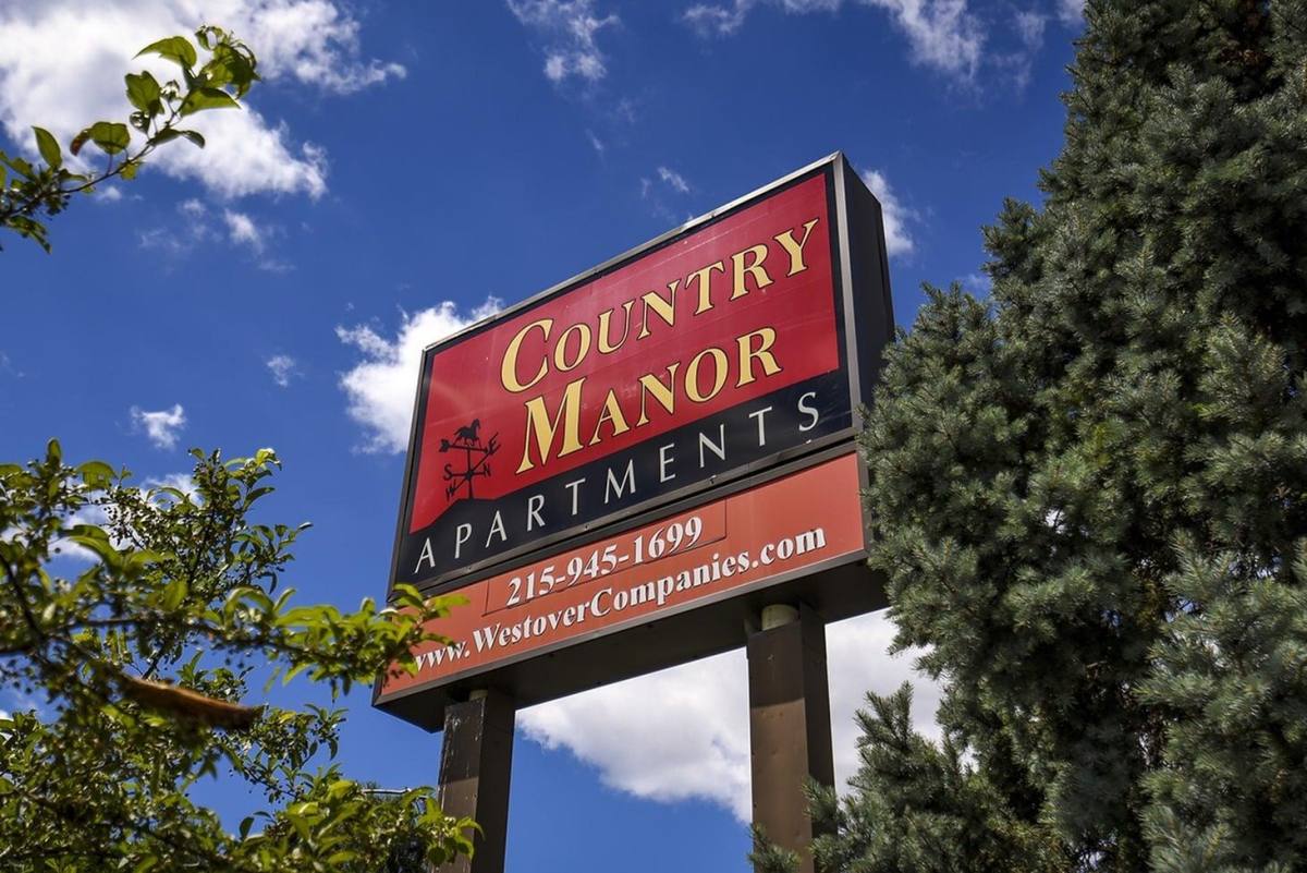 Apartment for rent at Country Manor, 2151 Lincoln Highway H11, Levittown, PA 19056