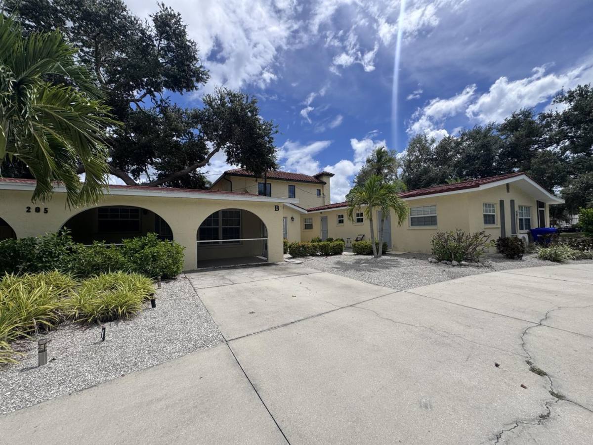 205 Ave Des Parques S #294, Venice, FL 34285 - Townhouse for Rent - Image 3