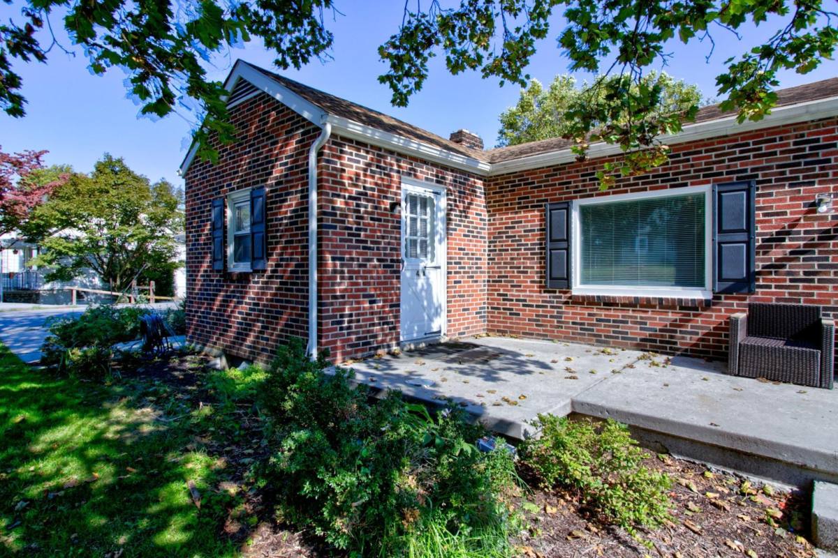 Apartment for rent at 49 Strasburg Pike, Lancaster, PA 17602