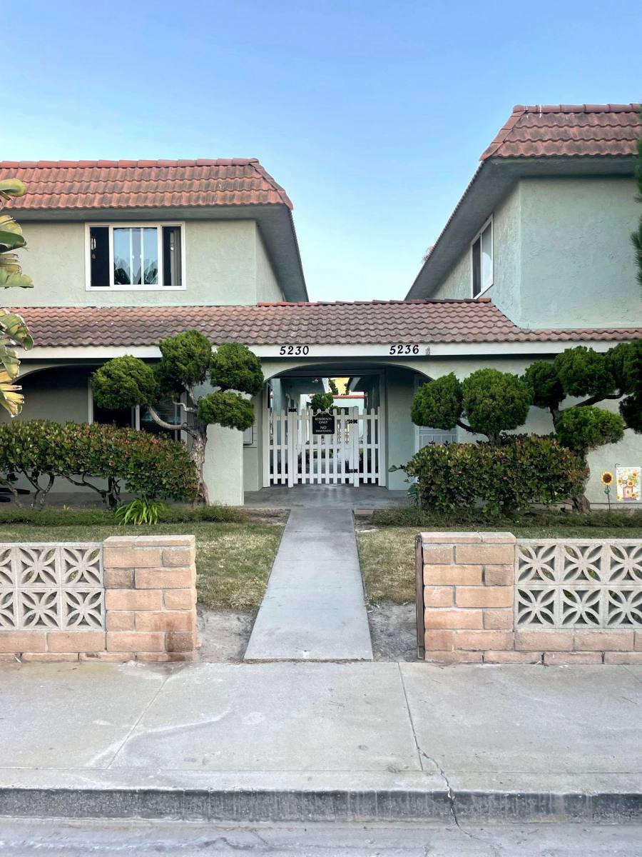 House for rent at 5230 W Wooley Rd #4, Oxnard, CA 93035