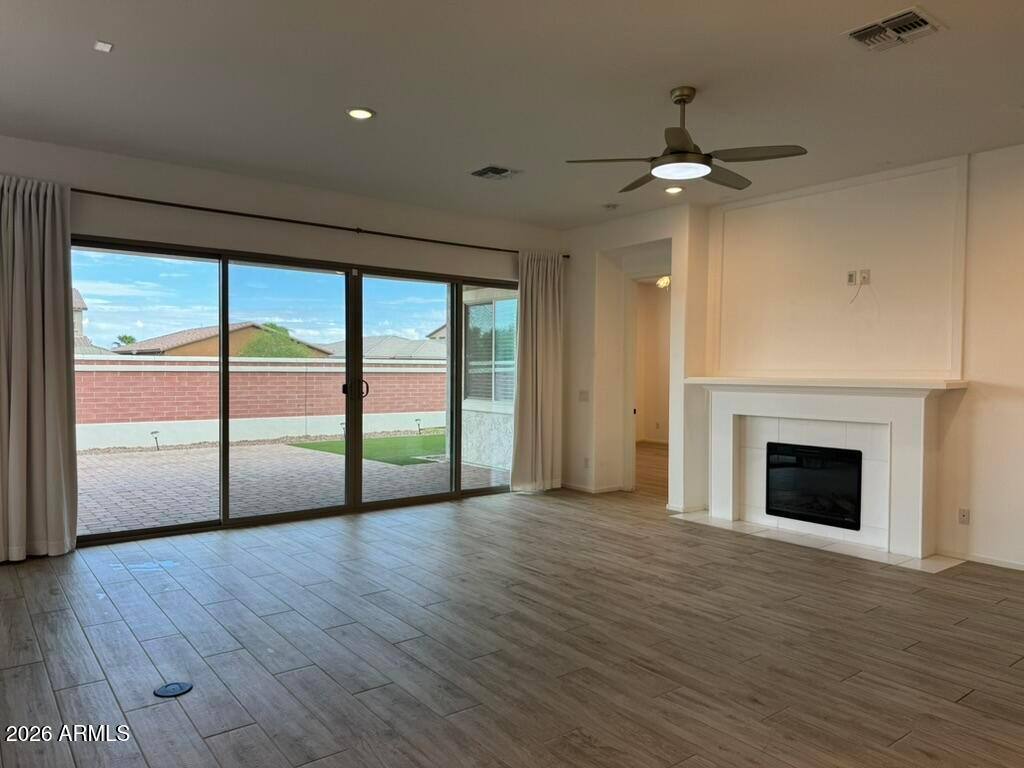 13711 N 145th Dr, Surprise, AZ 85379 - House for Rent - Image 5
