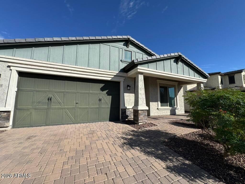 13711 N 145th Dr, Surprise, AZ 85379 - House for Rent - Image 2
