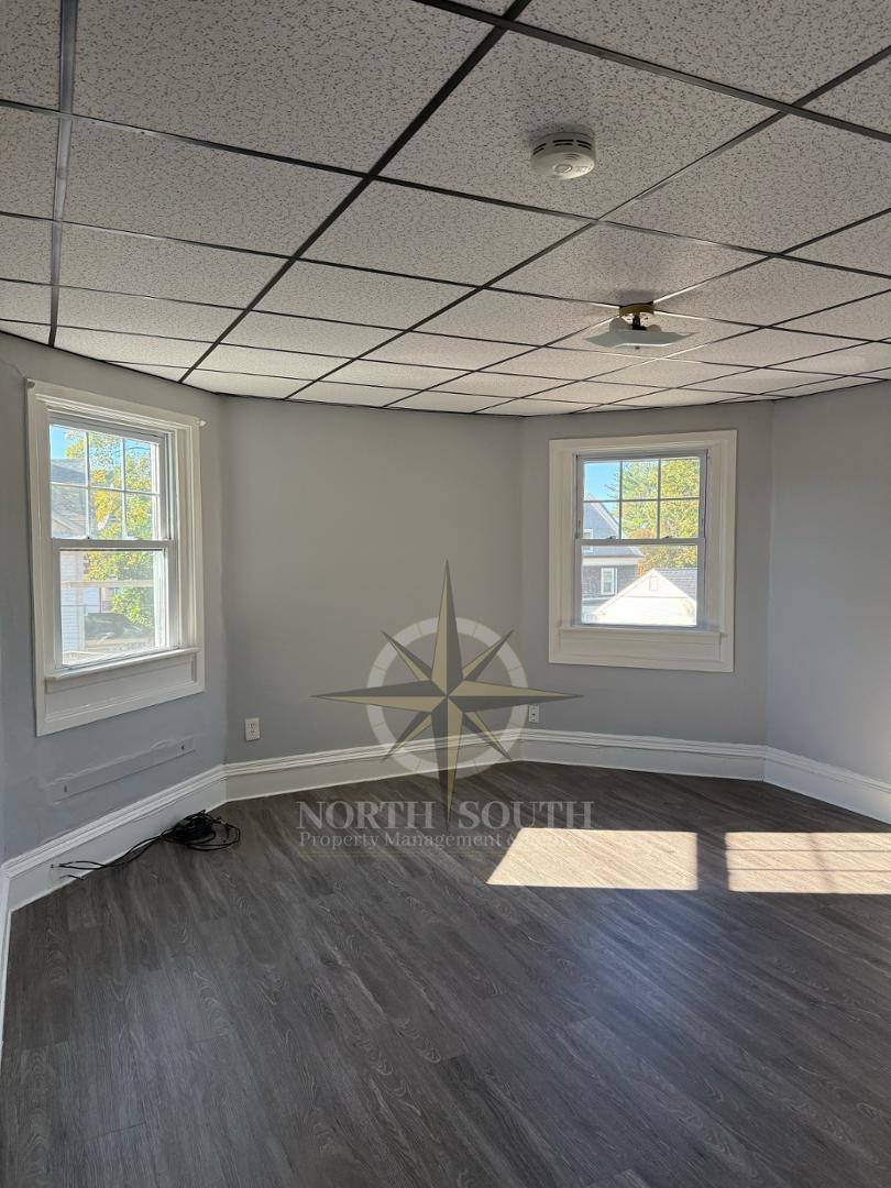 367 Winter St #1, Fall River, MA 02720 - Apartment for Rent - Image 2