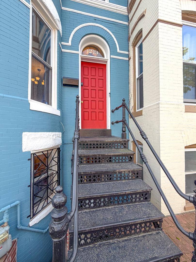 1213 Linden Place NE, Washington, DC 20002 - House for Rent - Image 1